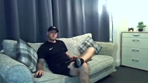 mrengland86566 online show from September 18, 2:13 am