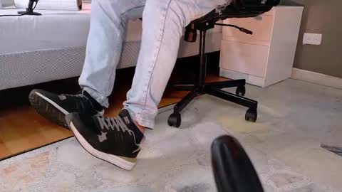 Snapshot of mrfox__ chatting on October 25, 7:41 pm Mr Fox online show from October 25, 7:41 pm