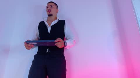 Snapshot of mrfox__ chatting on December 20, 7:43 pm Mr Fox online show from December 20, 7:43 pm