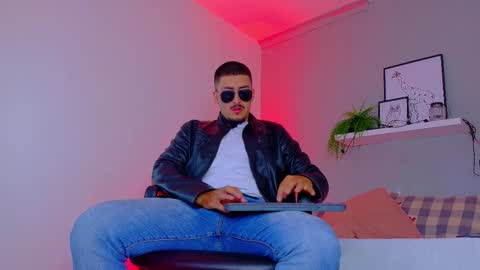 Snapshot of mrfox__ chatting on January 14, 7:41 pm Mr Fox online show from January 14, 7:41 pm