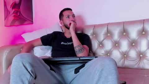 Andy online show from April 2, 8:39 pm