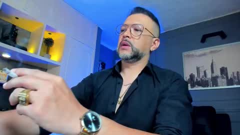 Snapshot of mrfrank_tattoo chatting on February 27, 10:37 am MrFrank. online show from February 27, 10:37 am