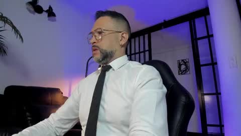Snapshot of mrfrank_tattoo chatting on March 2, 11:50 am MrFrank. online show from March 2, 11:50 am