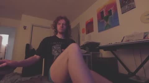 Snapshot of mrgoldtouch chatting on July 18, 6:50 am Ian online show from July 18, 6:50 am