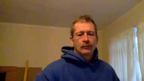 Snapshot of mrgoodkat79 chatting on December 21, 8:32 am mrgoodkat79 online show from December 21, 8:32 am