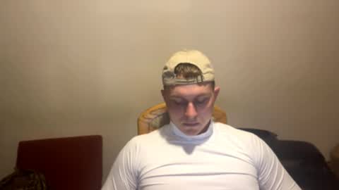 Max online show from November 5, 7:47 pm