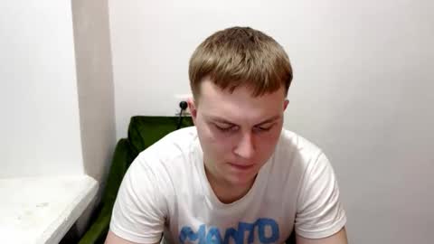 Max online show from February 5, 8:13 pm