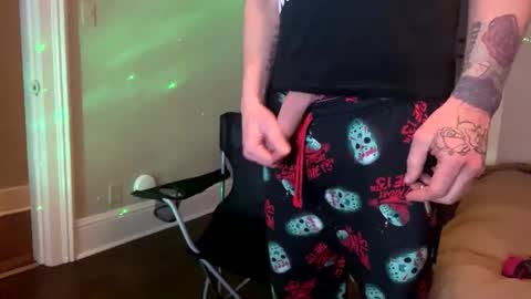 Snapshot of mrj1982 chatting on March 16, 4:07 am Mr.j online show from March 16, 4:07 am