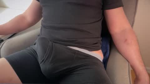 Snapshot of mrjerome chatting on April 1, 4:48 pm mrjerome online show from April 1, 4:48 pm