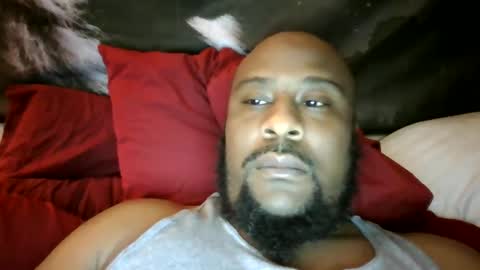Snapshot of mrknowpussy chatting on January 1, 11:07 pm mrknowpussy online show from January 1, 11:07 pm