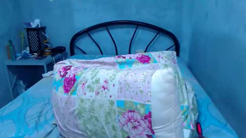 Snapshot of mrladybunnycock chatting on October 1, 2:28 am mrladybunnycock online show from October 1, 2:28 am