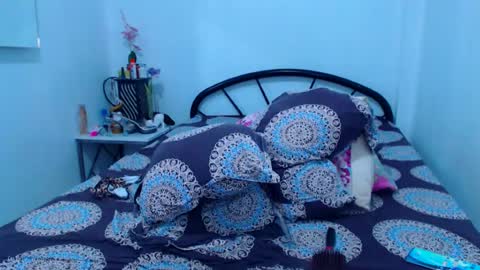 mrladybunnycock online show from July 17, 1:01 am