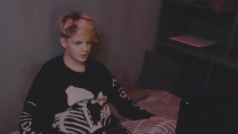 mr leo online show from December 5, 10:12 pm