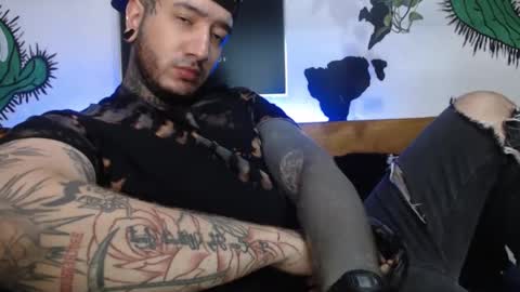 Snapshot of mrmanny__ chatting on February 2, 10:39 pm mrmanny__ online show from February 2, 10:39 pm