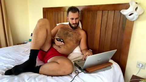 Max online show from April 13, 4:51 am