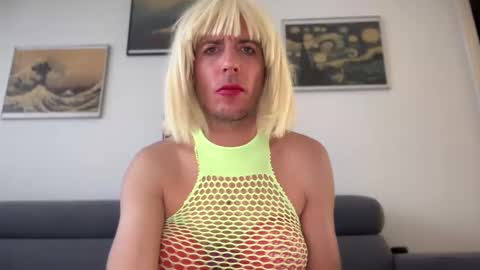 TaleOfLaura online show from January 20, 8:19 am