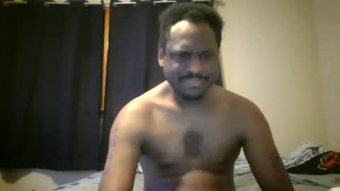 Snapshot of mroutla chatting on May 21, 5:14 am shaun online show from May 21, 5:14 am