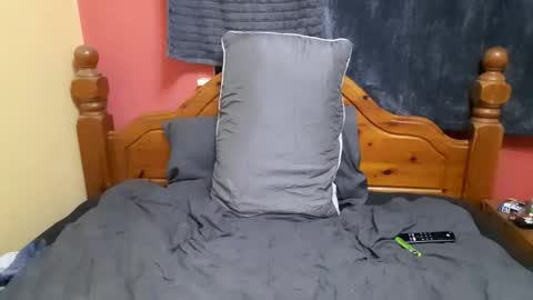 mrowka28 online show from March 7, 1:35 am