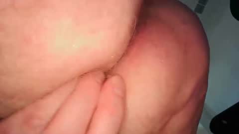 Snapshot of mrredbush chatting on April 26, 1:31 pm mrredbush online show from April 26, 1:31 pm