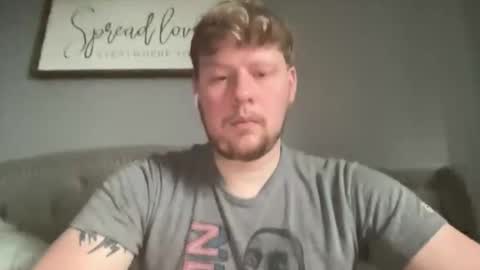 Snapshot of mrrickdickulous chatting on April 3, 5:22 pm mrrickdickulous online show from April 3, 5:22 pm