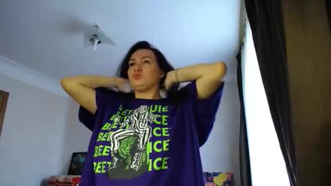 Snapshot of mrs_smith__ chatting on March 29, 9:53 am mrs_smith__ online show from March 29, 9:53 am