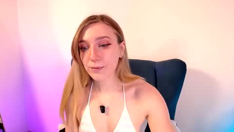 Snapshot of mrs_squirtling chatting on June 7, 3:32 am Barbie online show from June 7, 3:32 am
