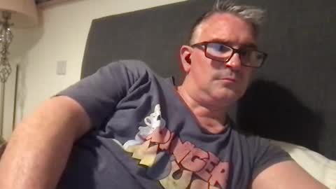 Snapshot of mrsensible chatting on October 18, 10:43 pm Mr Sensible online show from October 18, 10:43 pm