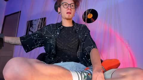 Snapshot of mrshaggy_ chatting on January 24, 9:47 pm Mr Shaggy online show from January 24, 9:47 pm