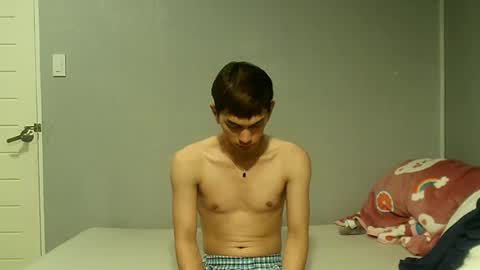 Snapshot of mrshawn95 chatting on January 16, 8:33 am shawn online show from January 16, 8:33 am