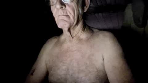 Snapshot of mrsubman chatting on February 11, 8:52 am Chuck online show from February 11, 8:52 am