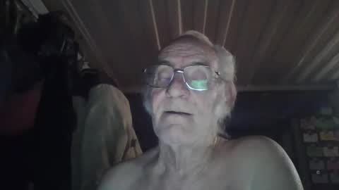 Snapshot of mrsubman chatting on March 27, 11:32 am Chuck online show from March 27, 11:32 am