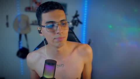 mrtimido12 online show from April 14, 12:49 am