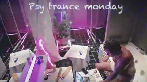 Snapshot of mrtranceman chatting on September 23, 12:02 am MrTranceman online show from September 23, 12:02 am