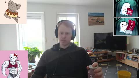 Snapshot of mrzaasch chatting on April 4, 4:26 pm Sascha online show from April 4, 4:26 pm