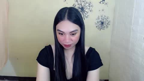 Snapshot of ms_bellaxoxo chatting on April 18, 9:48 pm Bella online show from April 18, 9:48 pm