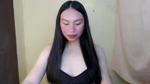 Snapshot of ms_bellaxoxo chatting on April 24, 2:47 am Bella online show from April 24, 2:47 am