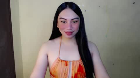 Snapshot of ms_bellaxoxo chatting on May 20, 2:18 am Bella online show from May 20, 2:18 am