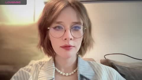 ms_christiana online show from November 17, 3:45 am