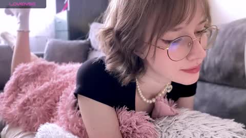 ms_christiana online show from March 10, 11:37 am