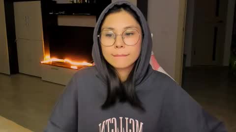 Snapshot of ms_emily_ chatting on September 30, 2:55 pm ms_emily_ online show from September 30, 2:55 pm