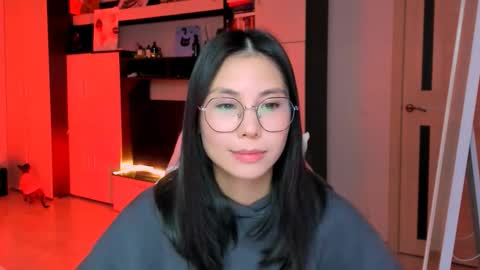 Snapshot of ms_emily_ chatting on October 15, 6:08 pm ms_emily_ online show from October 15, 6:08 pm