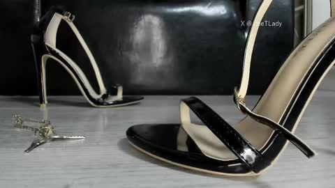 Snapshot of ms_enigma chatting on March 14, 5:29 pm Goddess. Miss. Lady. Queen. Madam Milady online show from March 14, 5:29 pm