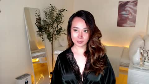 Snapshot of ms_lhaydeebunny chatting on May 19, 8:48 pm Evon online show from May 19, 8:48 pm