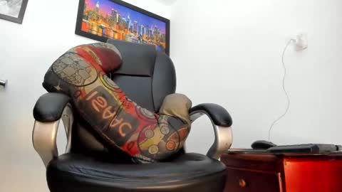 ms_lunarose online show from October 27, 11:20 pm