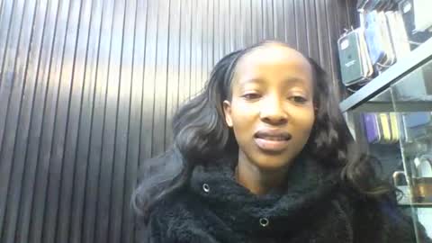 Snapshot of ms_luxe chatting on February 5, 7:57 am ms_luxe online show from February 5, 7:57 am