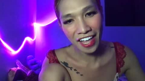 ms_maureenx69x online show from October 26, 4:35 pm