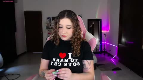 Snapshot of ms_ratuelita chatting on July 8, 6:45 pm Manuela3 online show from July 8, 6:45 pm
