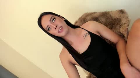 Snapshot of ms_selenaxx chatting on January 10, 10:06 am selena online show from January 10, 10:06 am