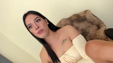 Snapshot of ms_selenaxx chatting on January 18, 3:16 pm selena online show from January 18, 3:16 pm