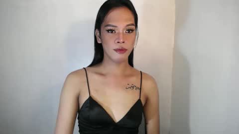 Snapshot of ms_selenaxx chatting on February 10, 2:26 pm selena online show from February 10, 2:26 pm